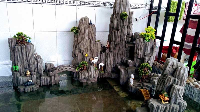 Hòn non bộ mini kết hợp hồ nuôi cá ngoài trời 3