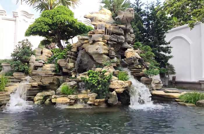 tiểu cảnh thác nước sân vườn 4